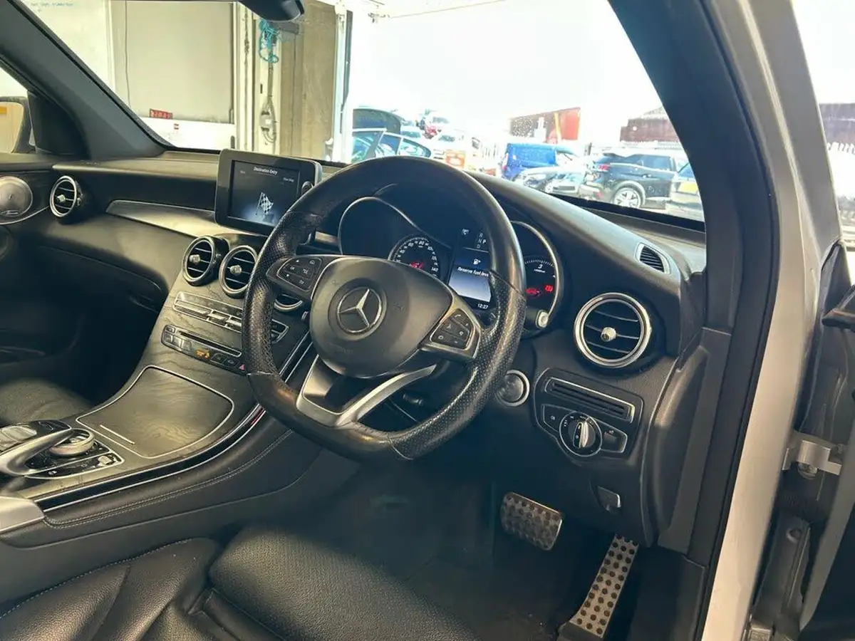 2015-mercedes-benz-glc-class-21d-glc250d-amg-line-ss-big-52