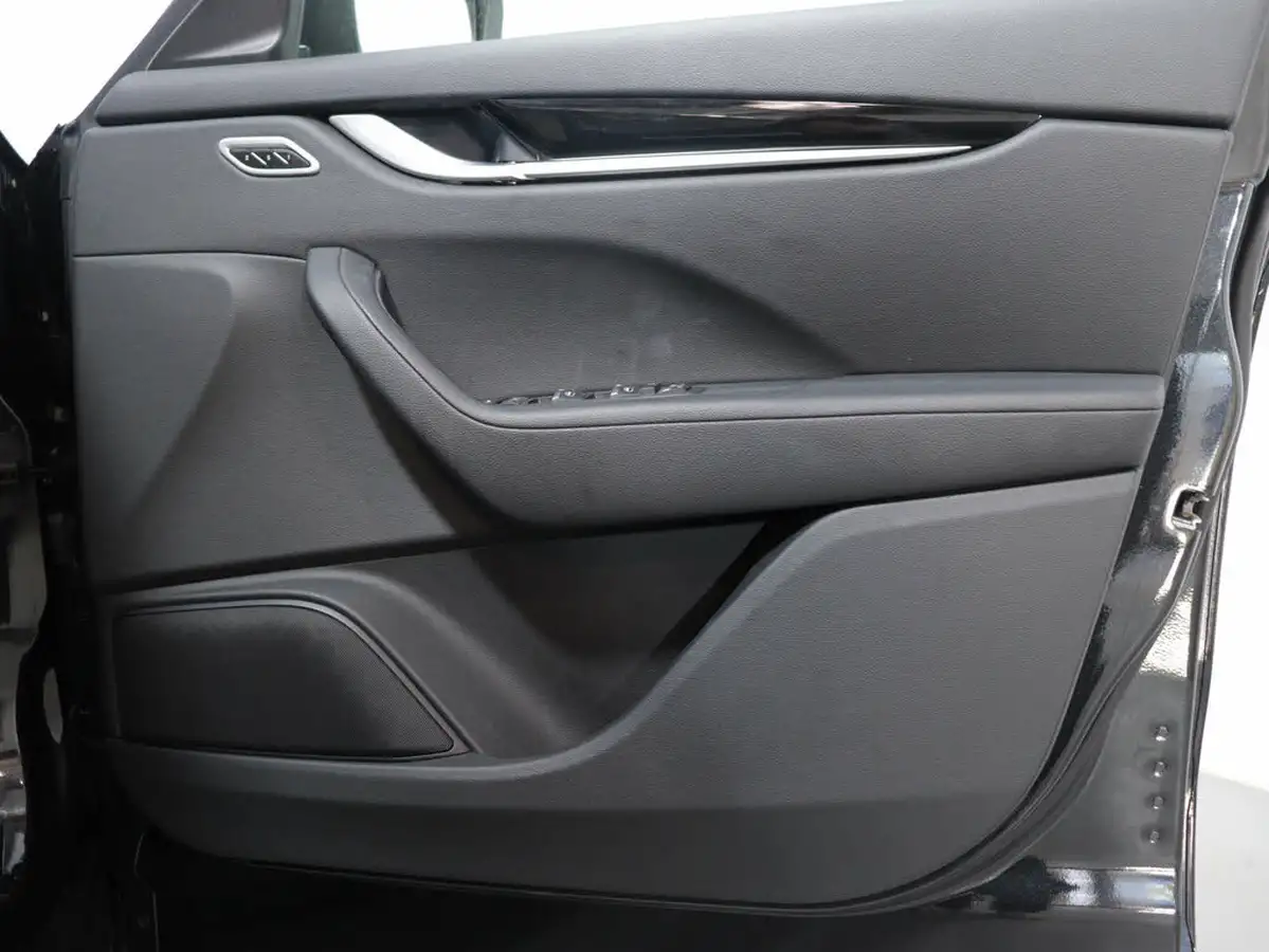 2021-maserati-levante-20-gt-big-45