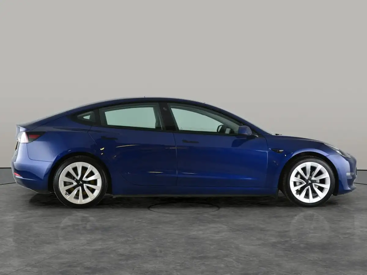 2021-tesla-model-3-e-long-range-4x4-big-13