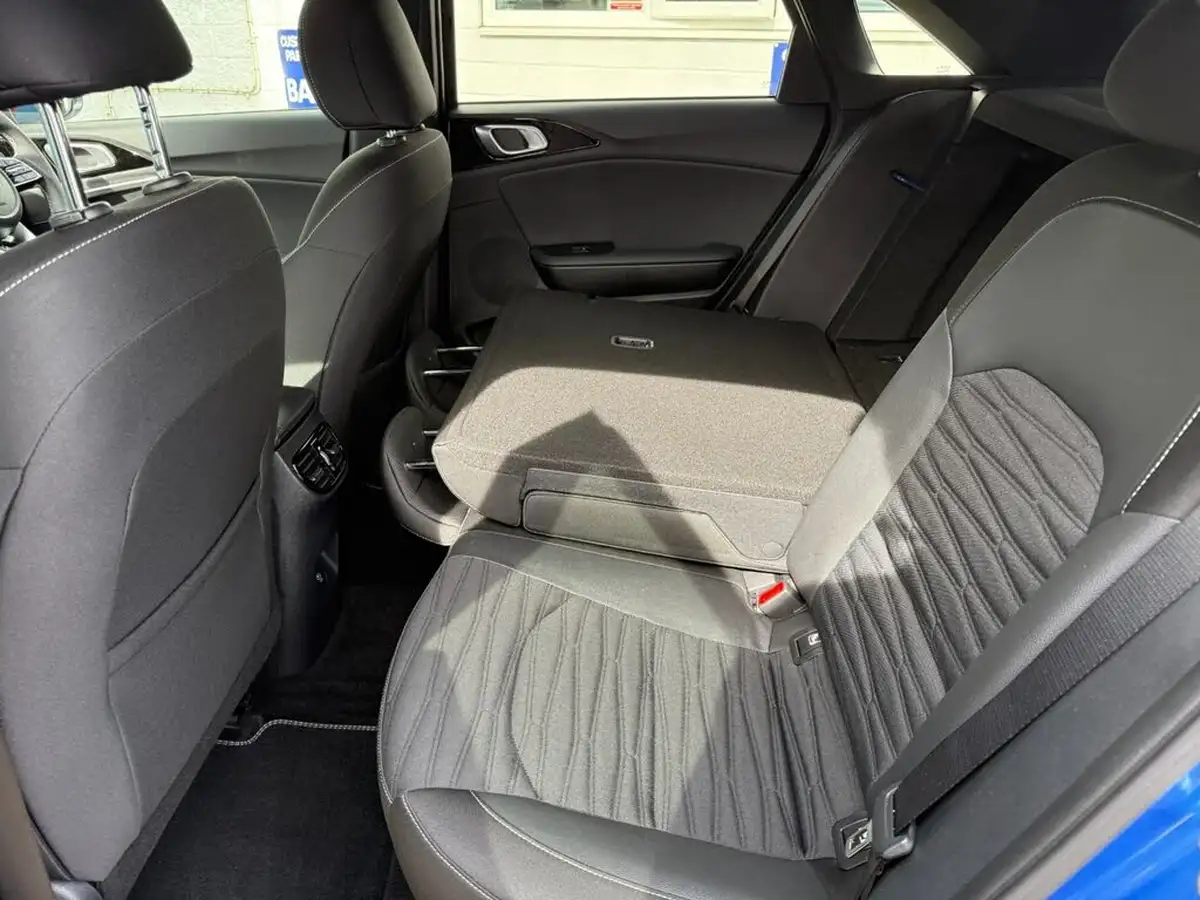 2023-kia-ceed-15-t-gdi-gt-line-158bhp-big-45