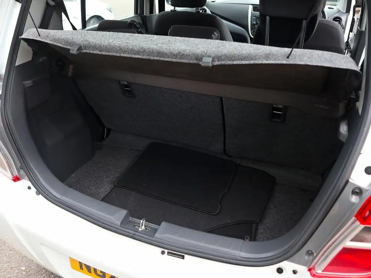 2019-suzuki-celerio-10-sz2-68ps-dualjet-big-4