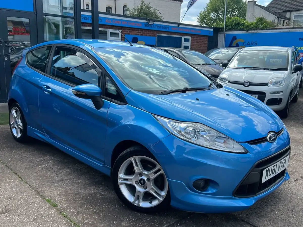 2011-ford-fiesta-16-zetec-s-big-17