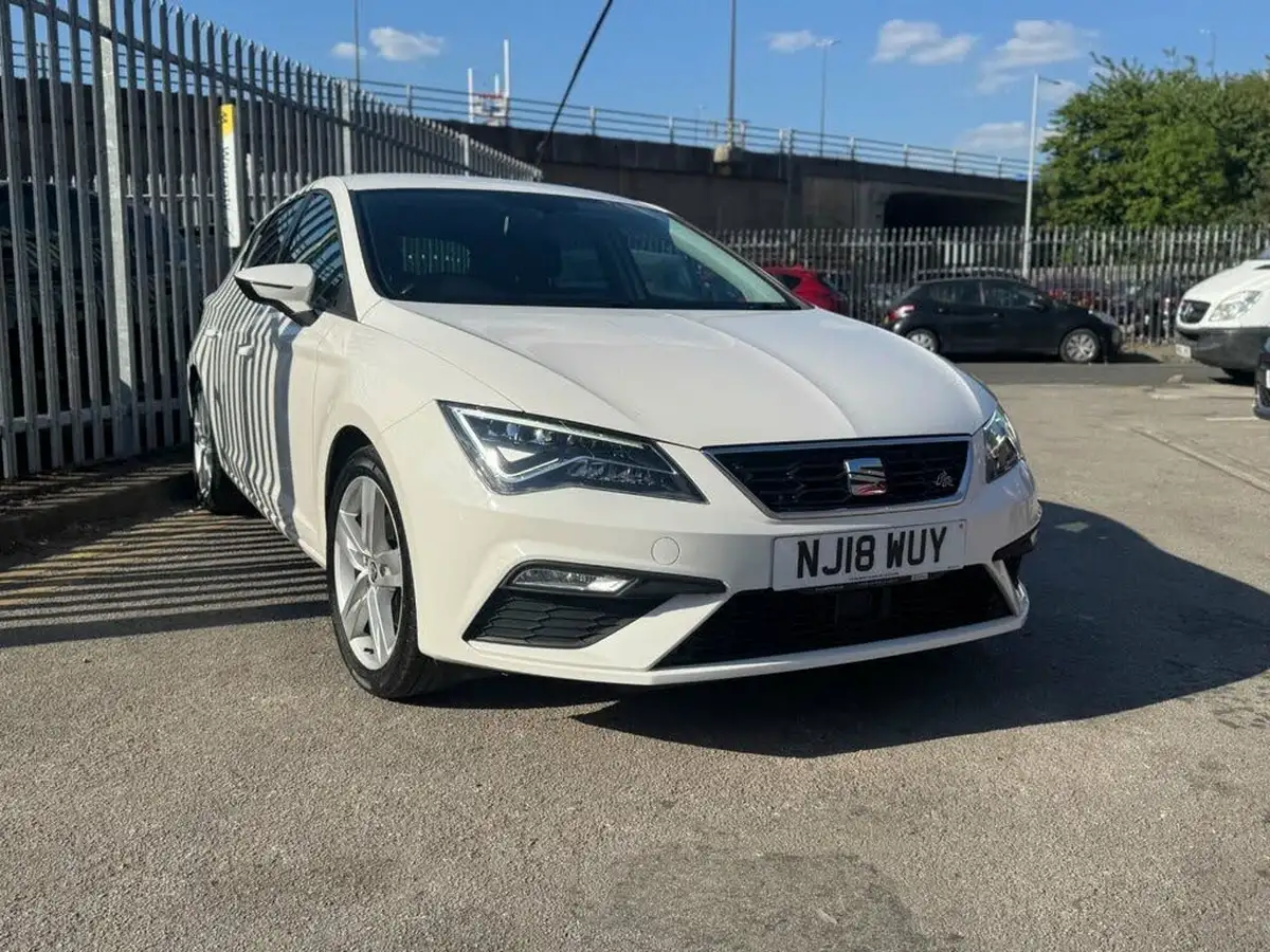 2017-seat-leon-14-ecotsi-fr-technology-hatchback-5d-big-24