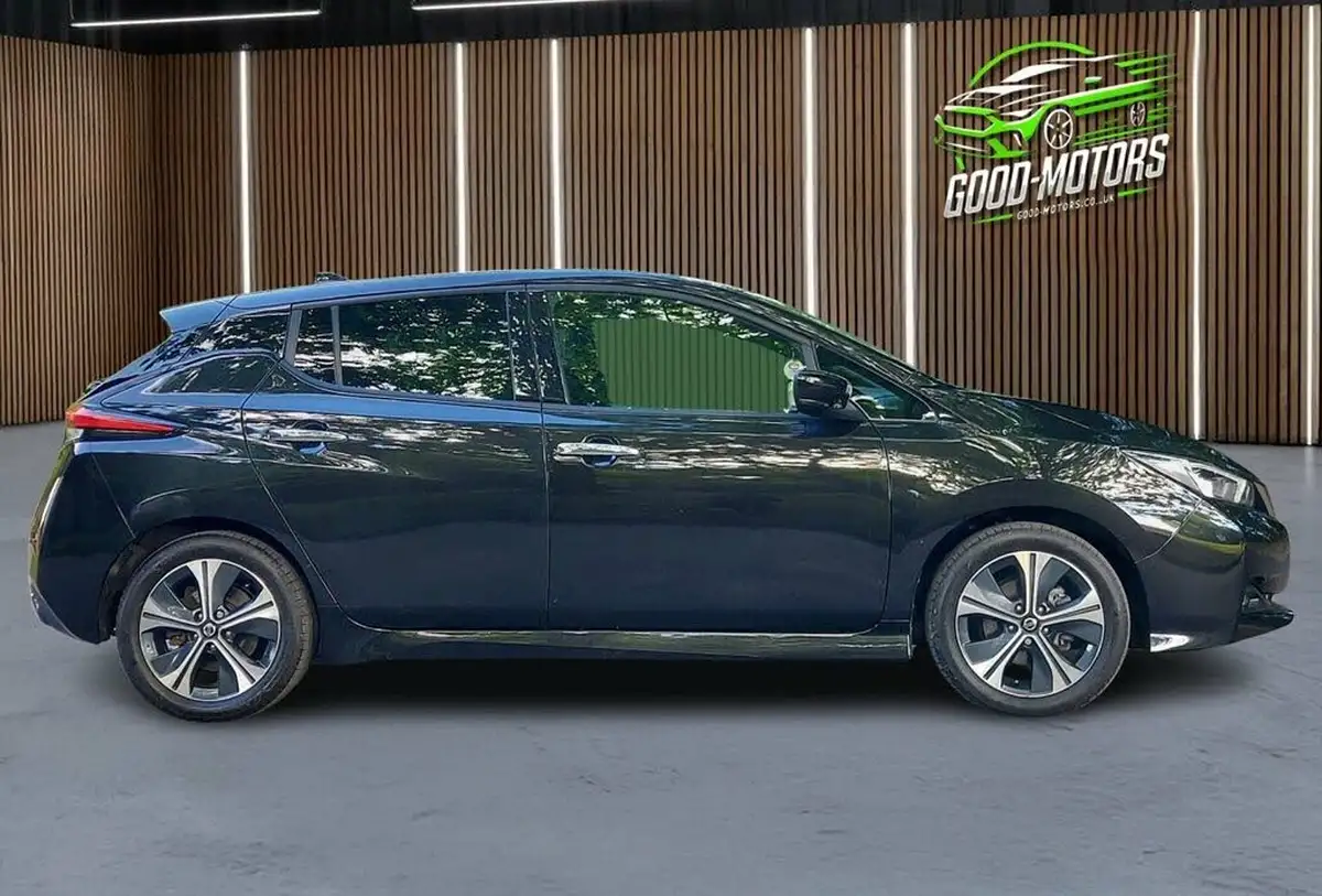 2021-nissan-leaf-e-tekna-big-6