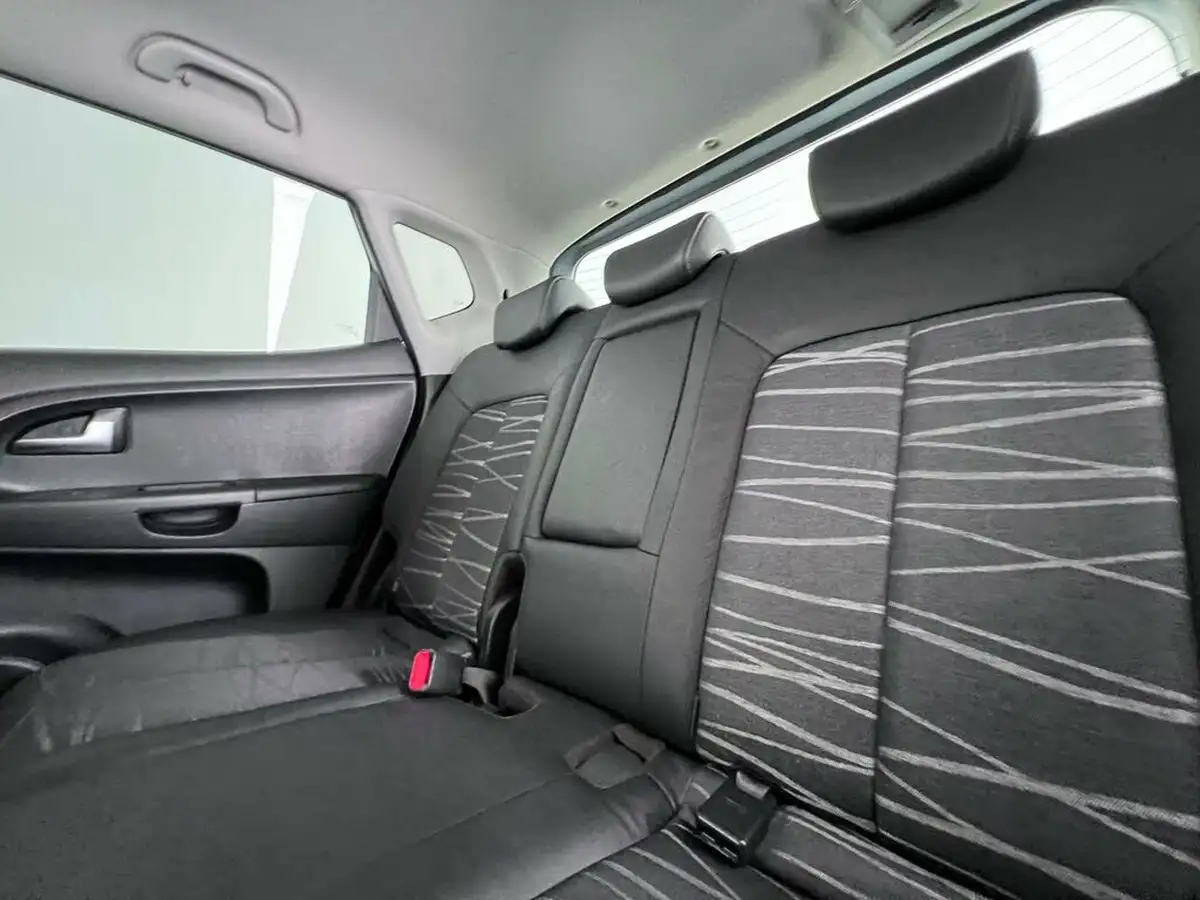 2019-kia-venga-16-3-auto-big-13