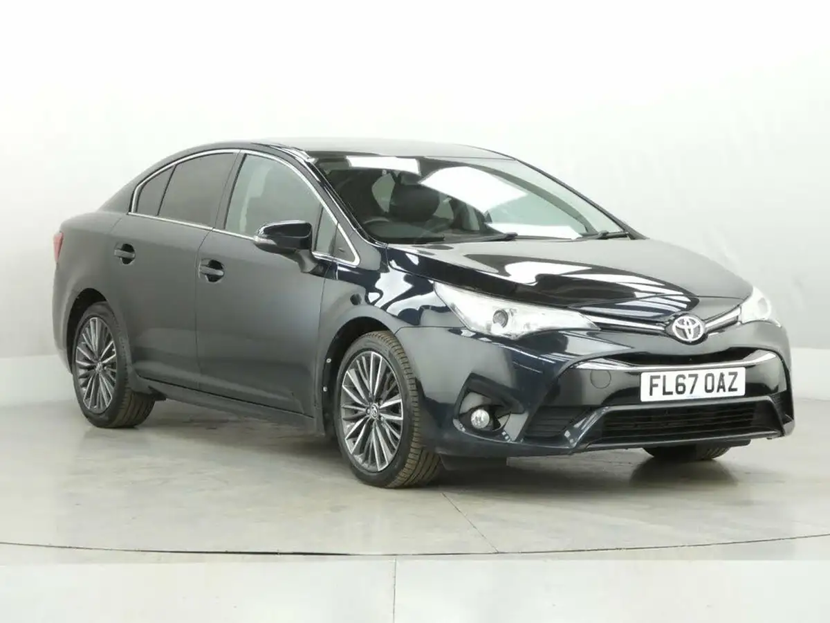 2017-toyota-avensis-20d-4d-design-saloon-4d-big-1