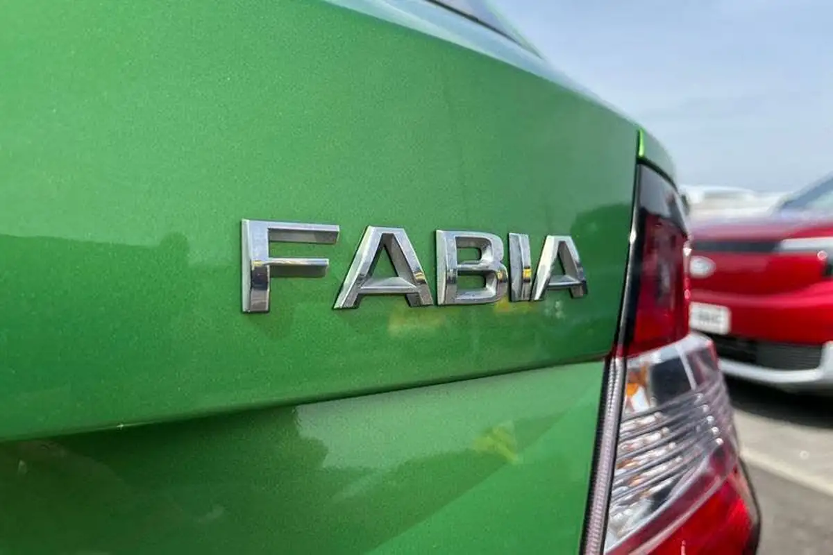 2016-skoda-fabia-12-tsi-colour-edition-big-39