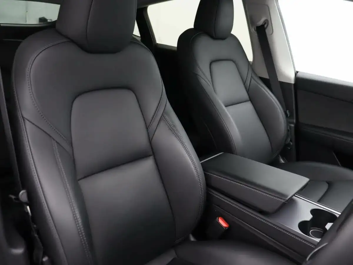 2023-tesla-model-y-e-rwd-big-6