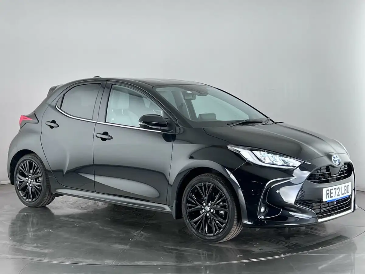 2022-toyota-yaris-cross-15-vvt-i-excel-city-packpan-roof-big-0