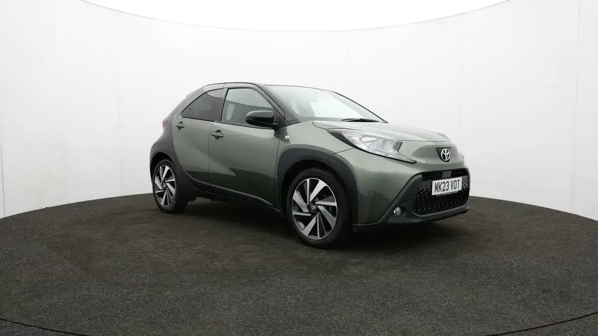 2023-toyota-aygo-x-10-vvt-i-edge-big-40