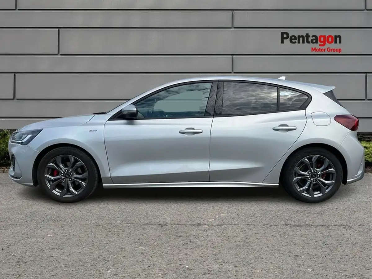 2024-ford-focus-10t-st-line-125ps-hatchback-big-14