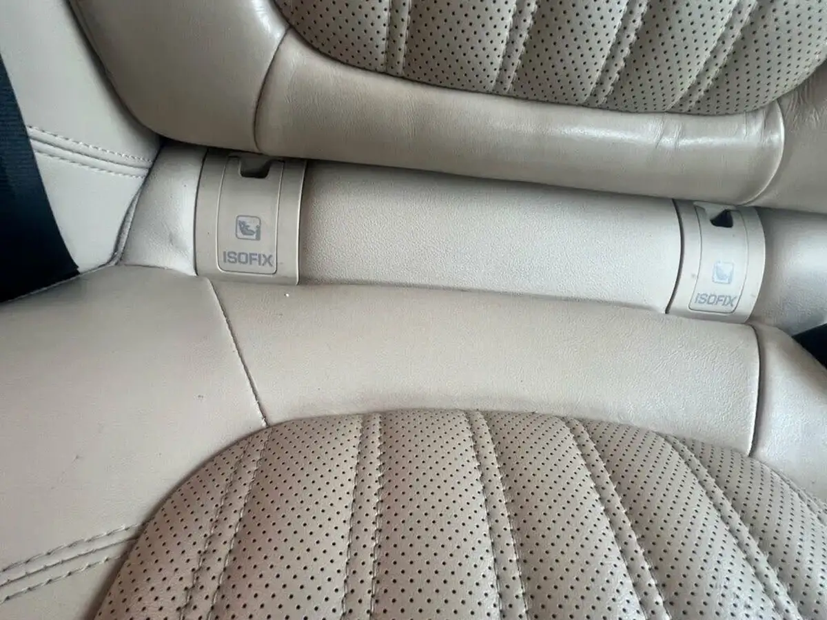 2016-jaguar-f-pace-20-i4d-portfolio-awd-auto-big-52