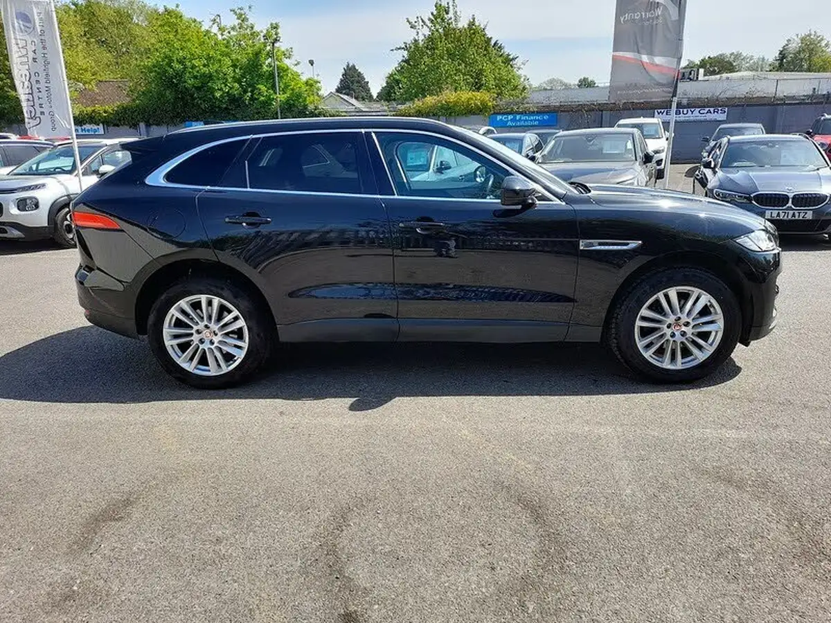 2020-jaguar-f-pace-20-i4d-portfolio-240ps-awd-auto-big-7