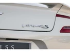 2018-aston-martin-vanquish-small-22