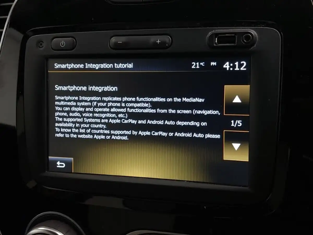 2019-renault-captur-13-tce-iconic-150bhp-ss-edc-auto-big-15
