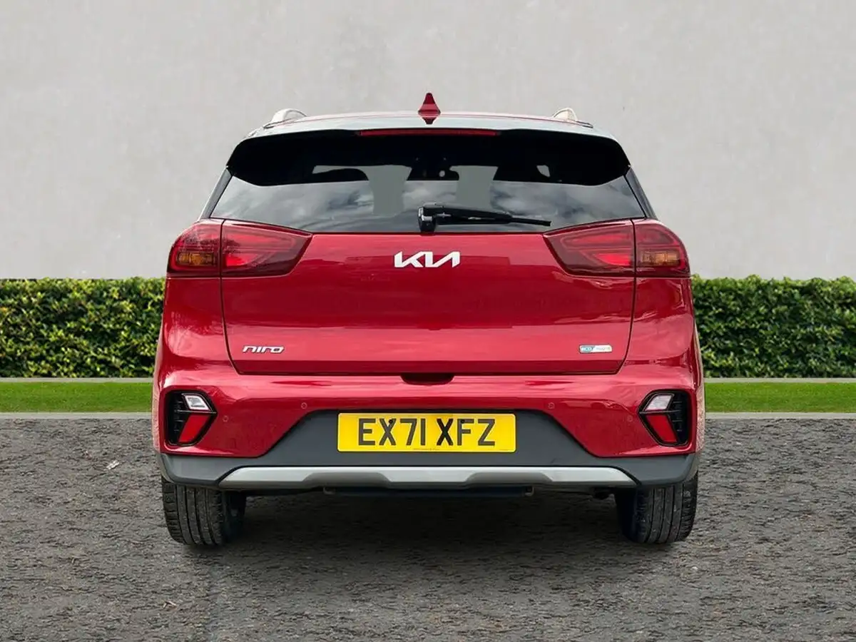 2022-kia-niro-16-gdi-4-139bhp-132kwh-big-3