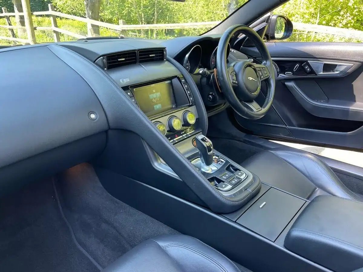 2017-jaguar-f-type-30-v6-sc-s-convertible-auto-big-40