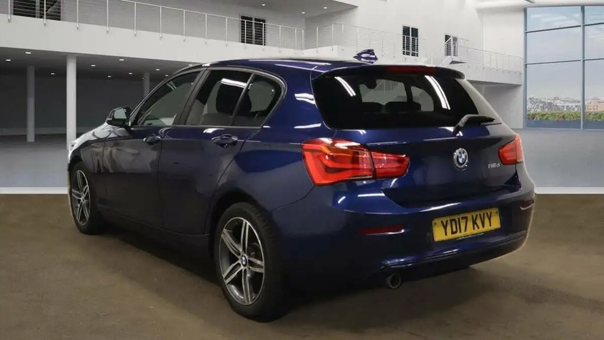 2017-bmw-1-series-15td-116d-sport-5d-big-5