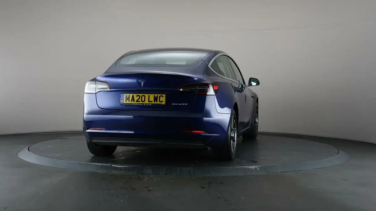 2020-tesla-model-3-e-long-range-big-69