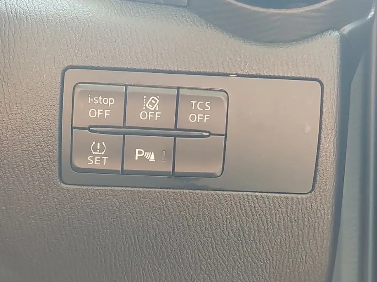 2024-vauxhall-astra-12-turbo-ultimate-130ps-hatchback-auto-big-12