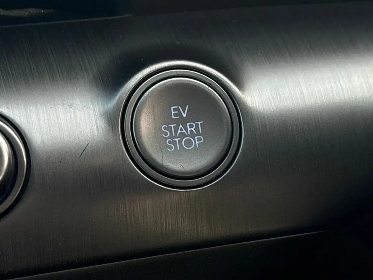 2024-hyundai-kona-e-advance-218ps-65kwh-big-30