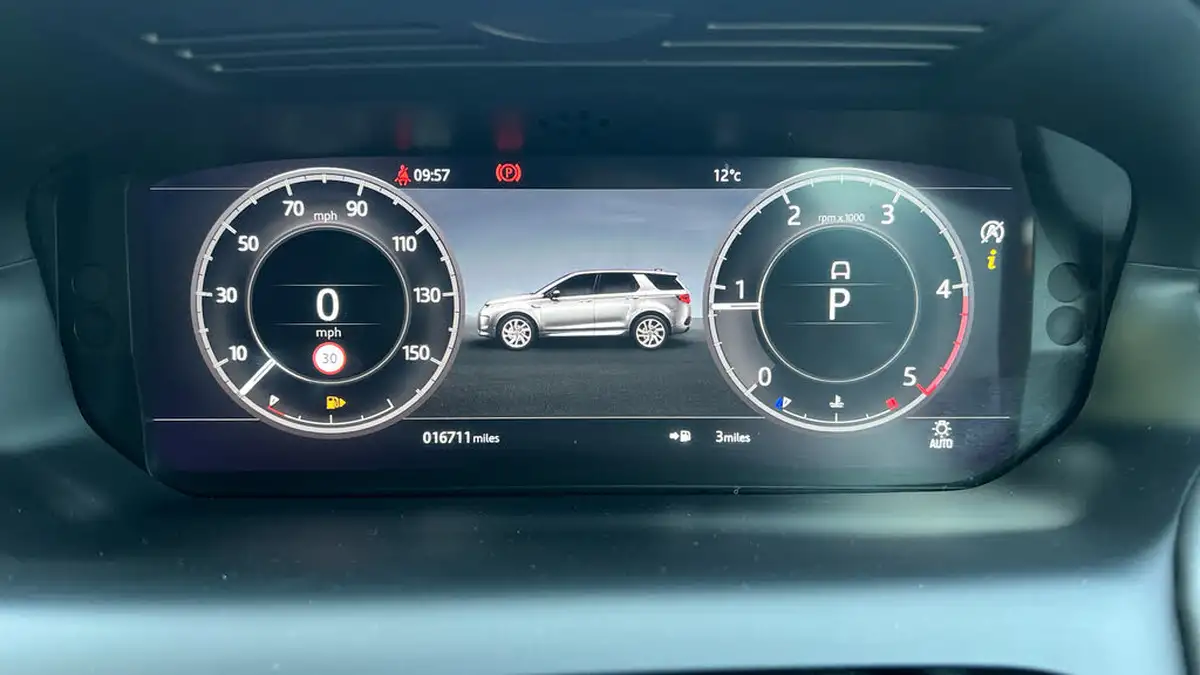 2020-land-rover-discovery-sport-20-d180-r-dynamic-hse-big-15