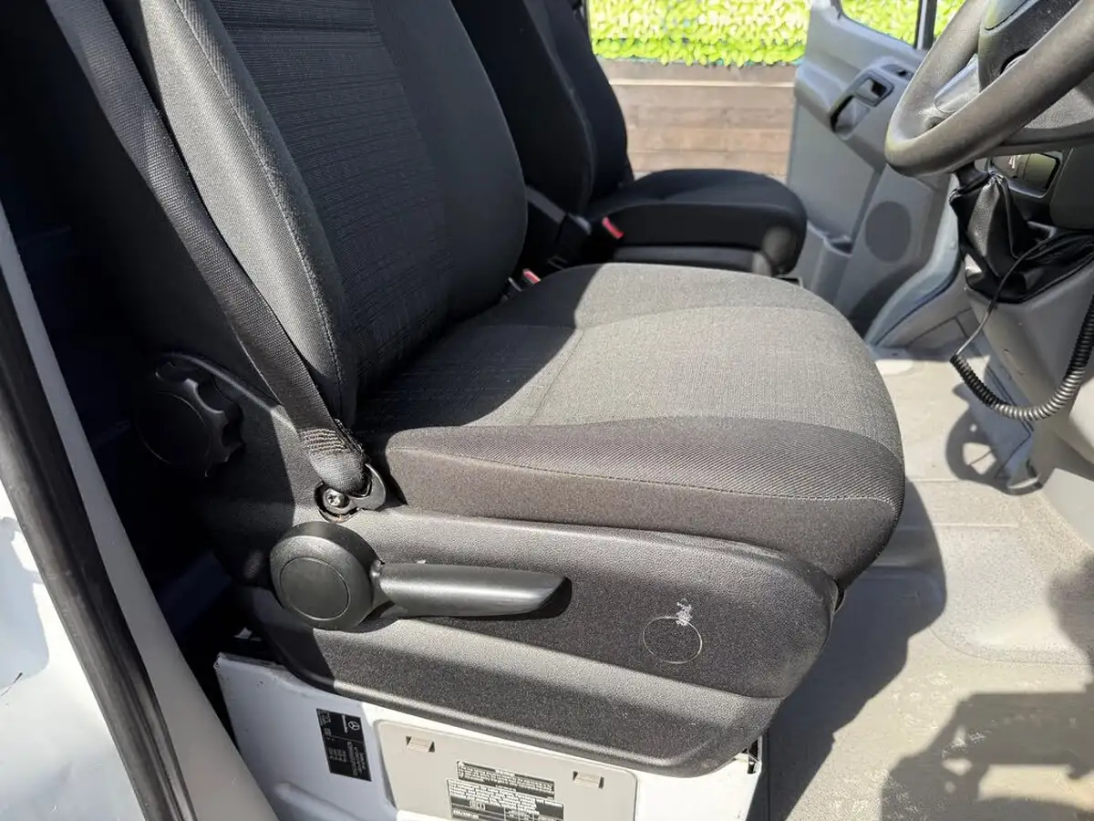 2018-mercedes-benz-sprinter-21cdi-311-swb-panel-van-big-15