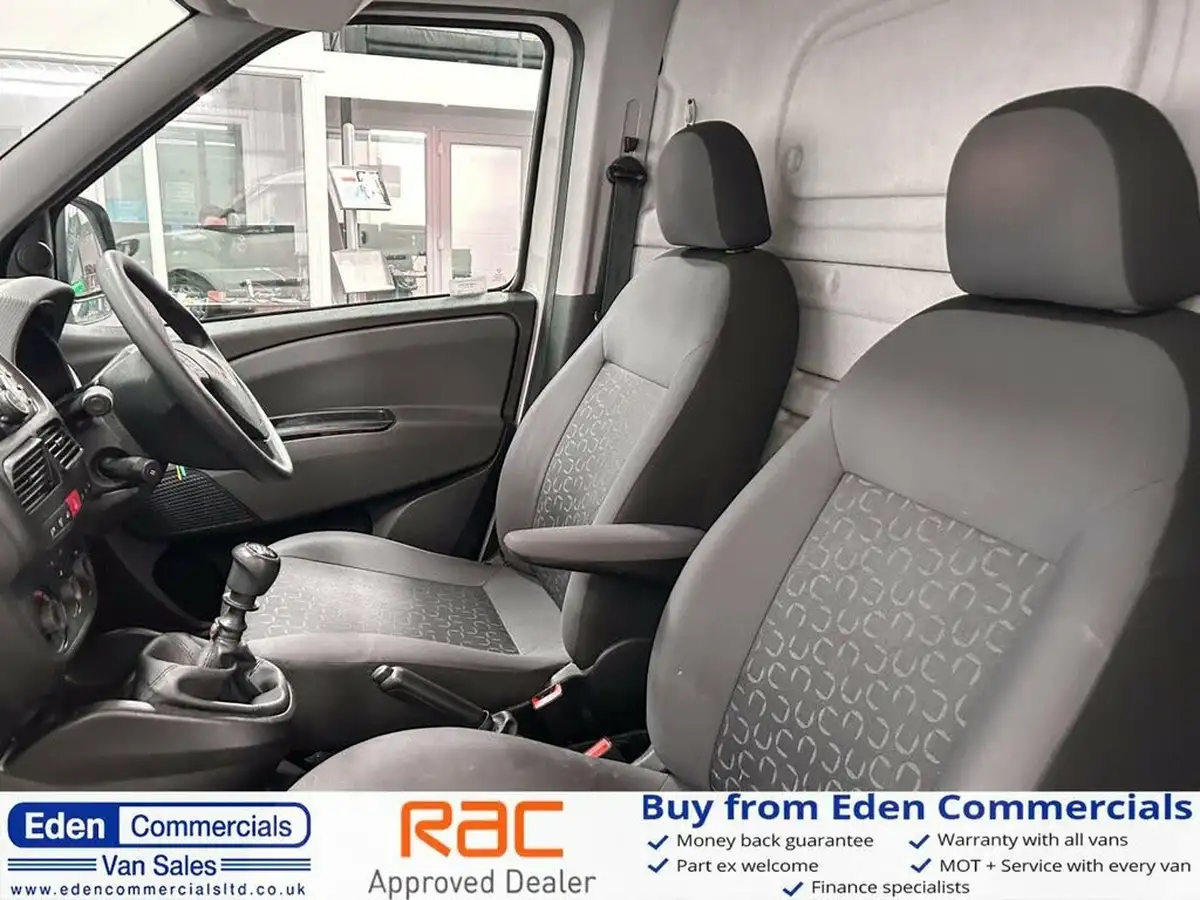 2021-fiat-doblo-cargo-16td-l2h1-maxi-tecnico-120bhpeu6dt-panel-van-big-12