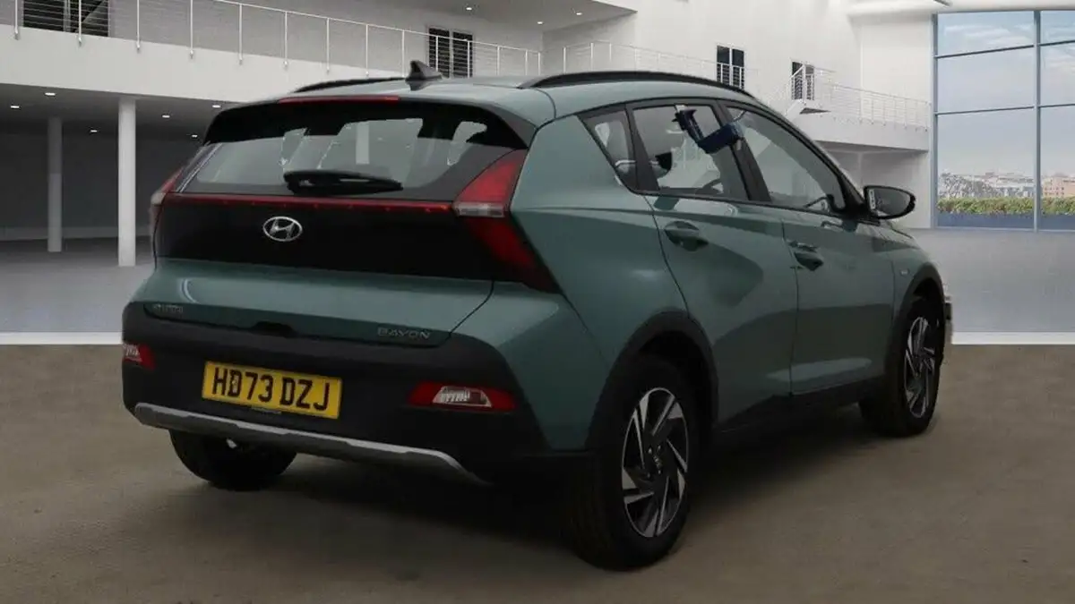 2024-hyundai-bayon-10-t-gdi-se-connect-dct-big-3