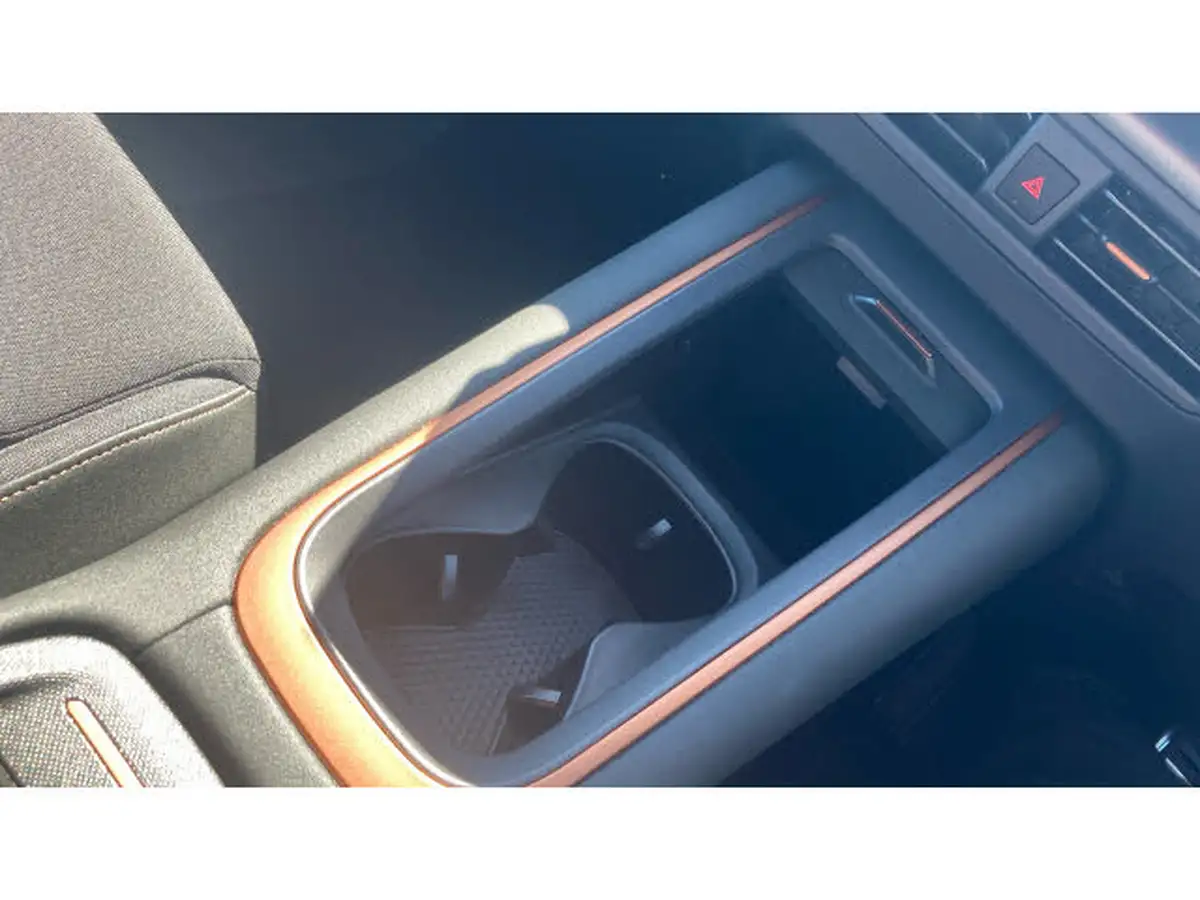 2024-cupra-born-e-v2-230ps-58kwh-e-boost-big-18