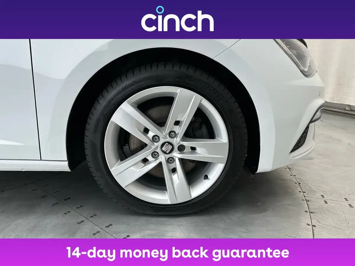 2019-seat-leon-20-tsi-fr-hatchback-big-26