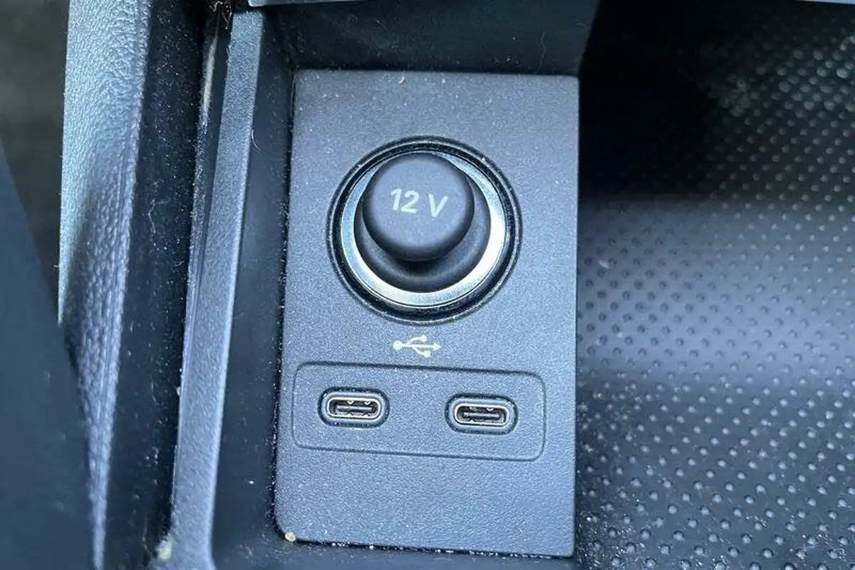 2022-skoda-karoq-15-tsi-se-l-big-38