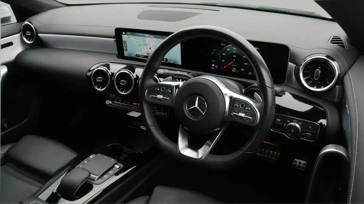 2020-mercedes-benz-cla-13-cla-180-amg-line-coupe-4d-big-9