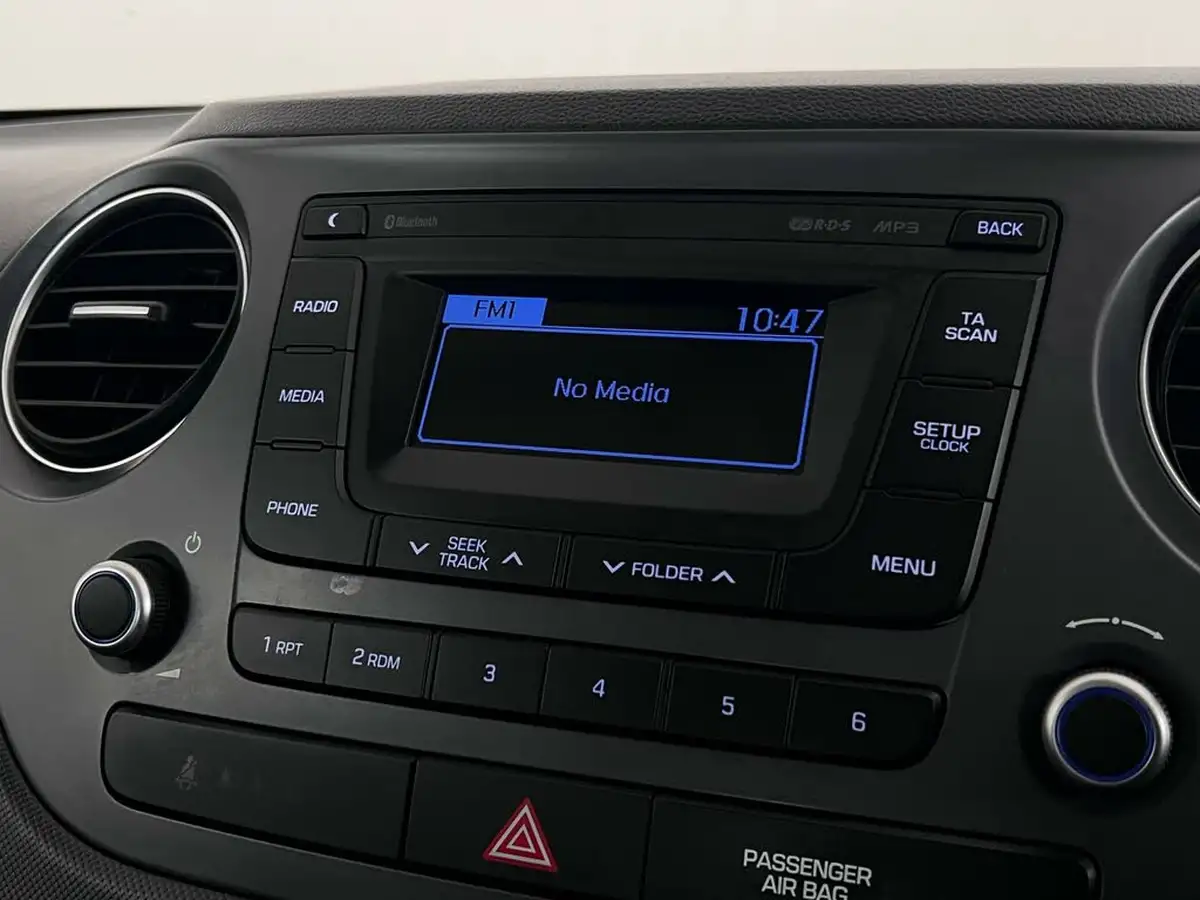 2017-hyundai-i10-10-se-big-30