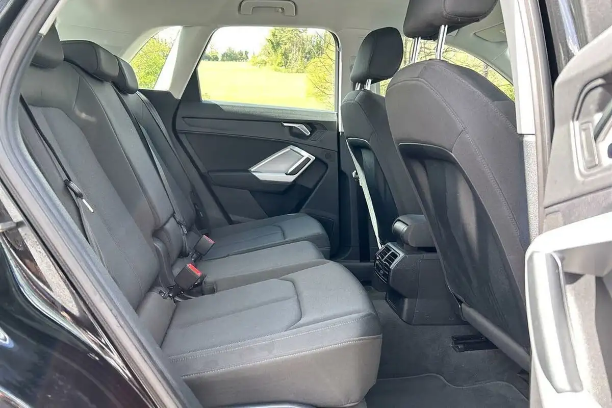 2022-audi-q3-15-35-tfsi-technik-cod-s-tronic-big-23