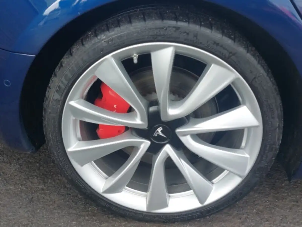 2019-tesla-model-3-e-4x4-performance-pack-big-8
