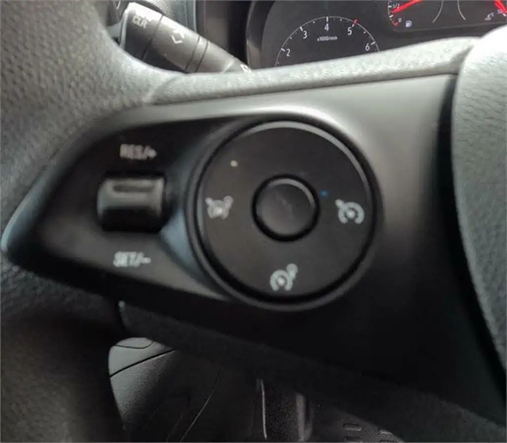 2020-vauxhall-combo-15cdti-sportive-2300-100pseu6d-t-l2h1-crewcab-big-11