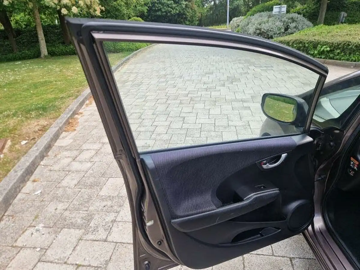 2013-honda-jazz-14-es-big-21
