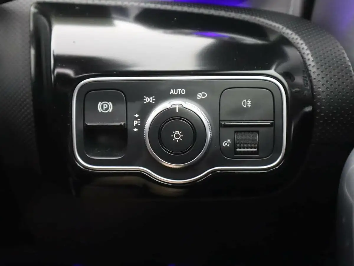2020-mercedes-benz-cla-20d-cla-220d-amg-line-premium-plus-coupe-4d-big-34