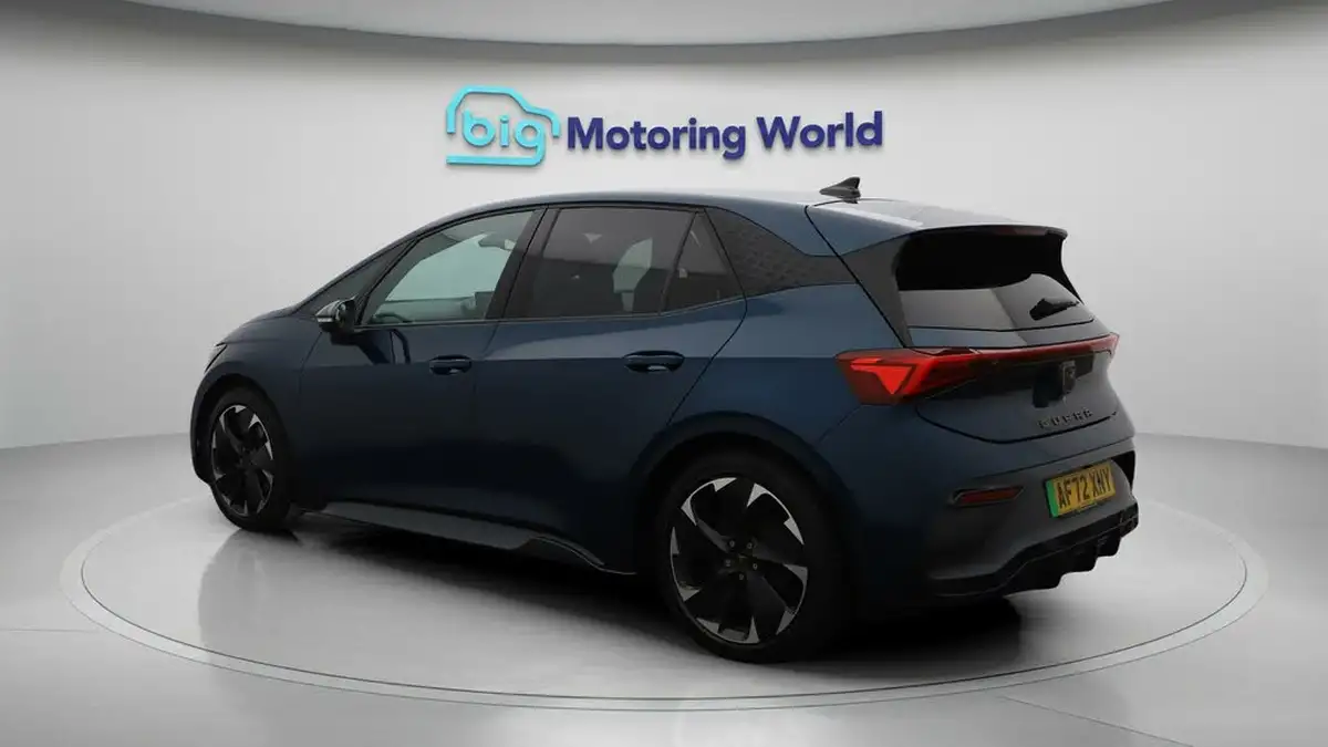 2022-cupra-born-e-v2-204ps-58kwh-big-5