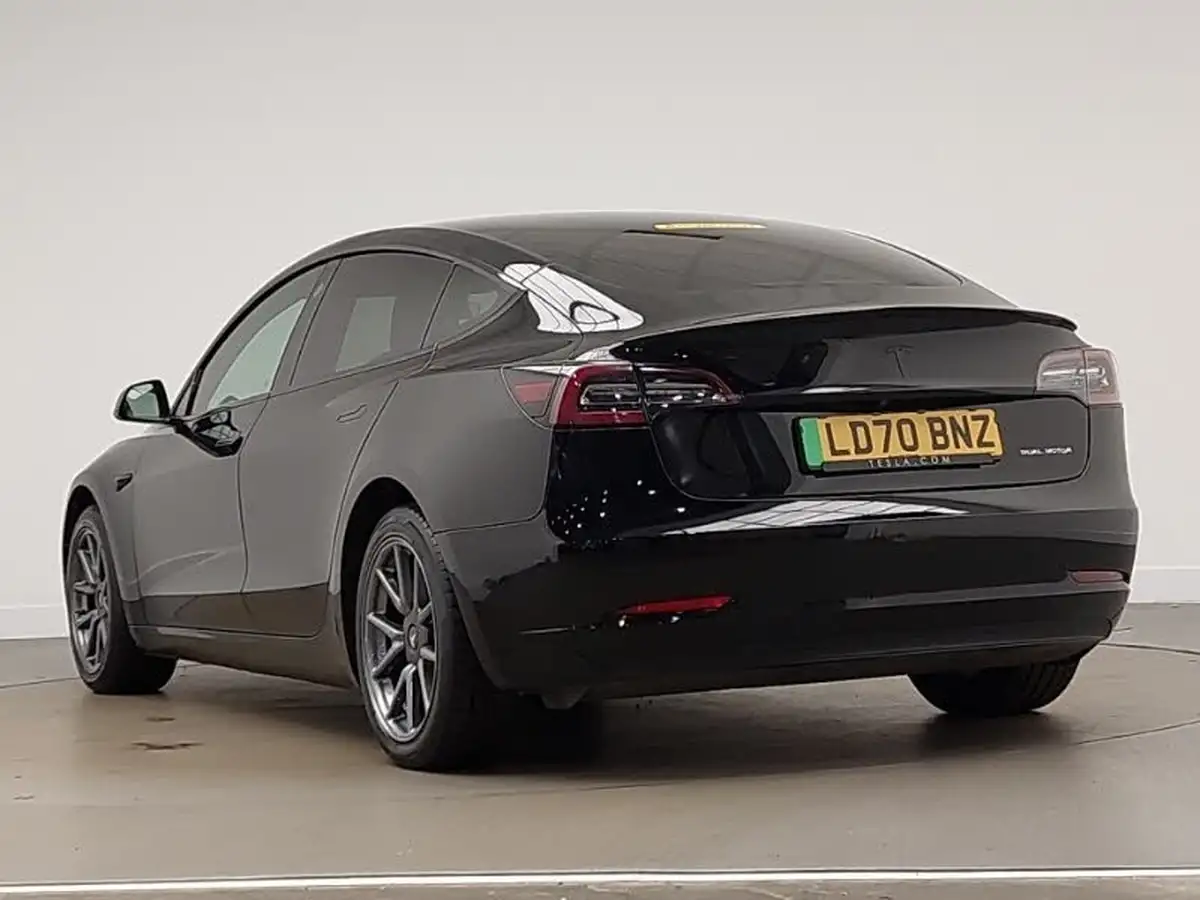 2020-tesla-model-3-e-long-range-big-1