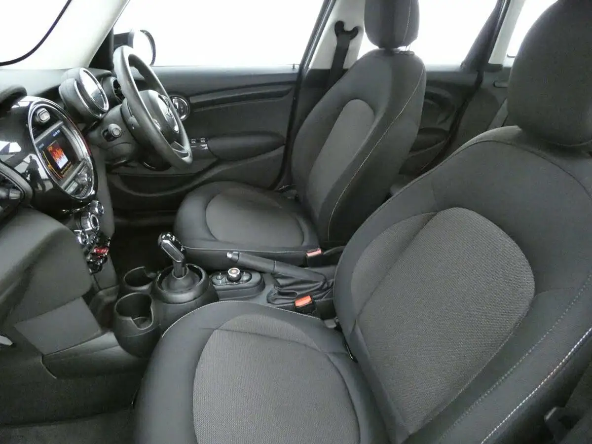 2020-mini-countryman-15-cooper-classic-auto-big-20