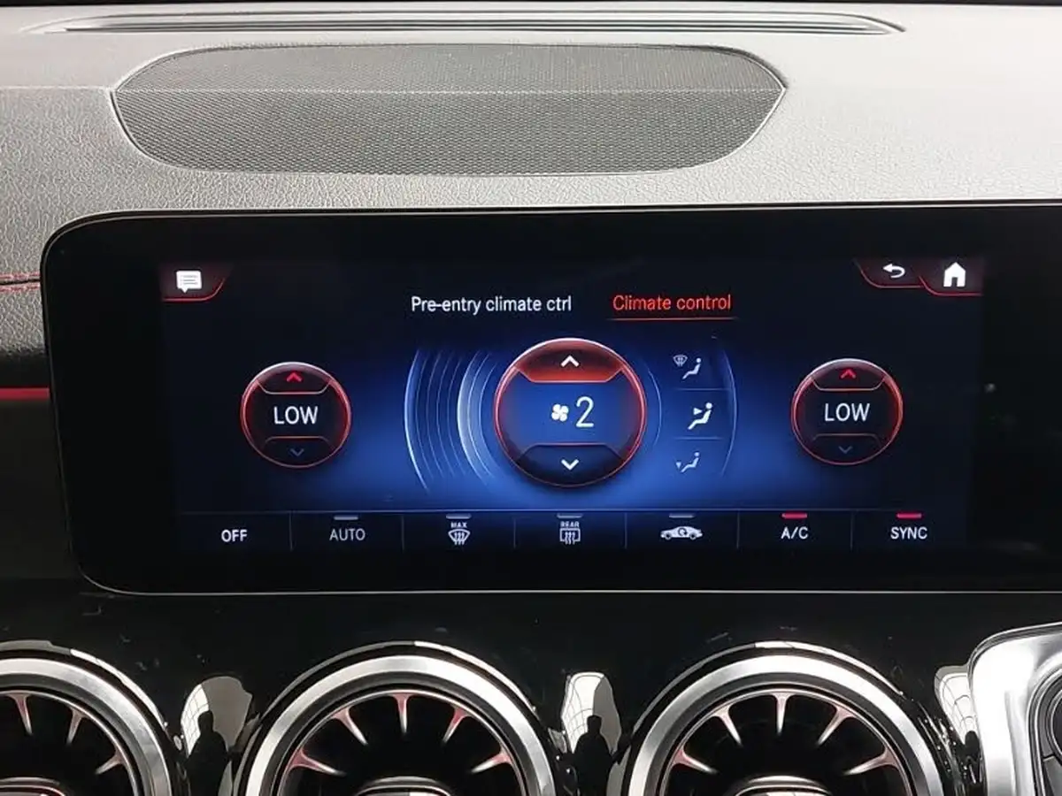 2022-mercedes-benz-eqb-e-eqb-300-amg-line-big-18