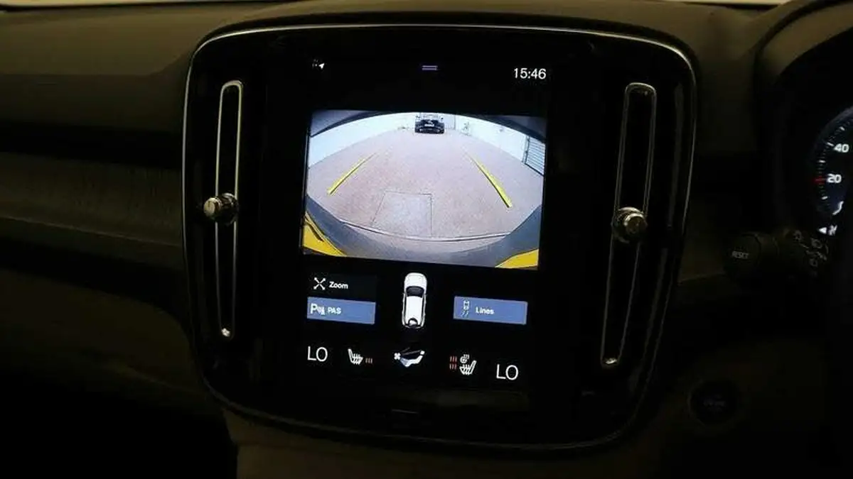 2022-volvo-xc40-20-b4-inscription-awd-big-41