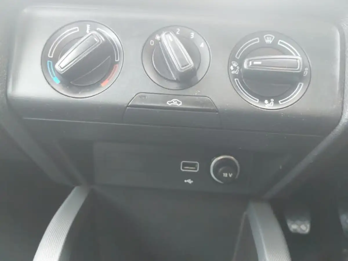 2019-skoda-fabia-10-mpi-s-hatchback-big-13