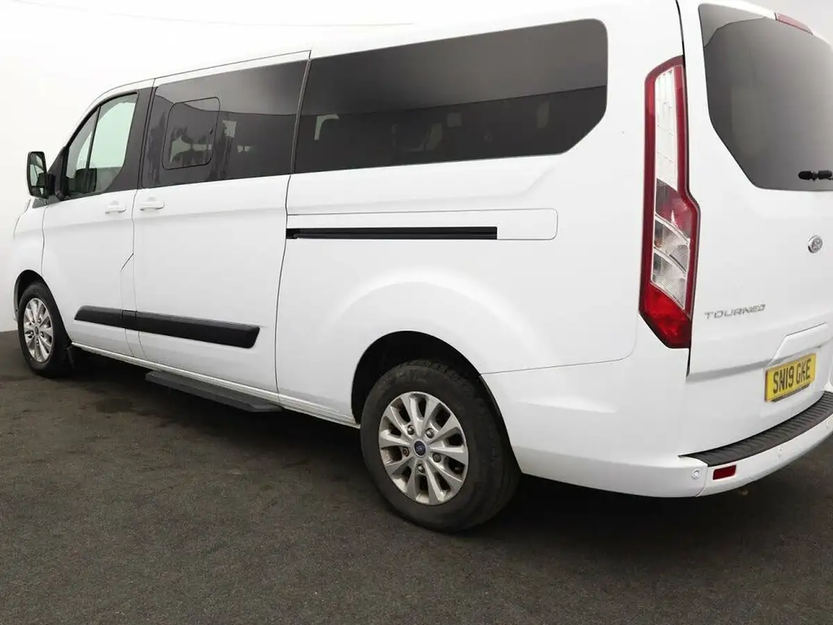 2019-ford-tourneo-custom-20tdci-320-l1-zetec-105ps-big-7