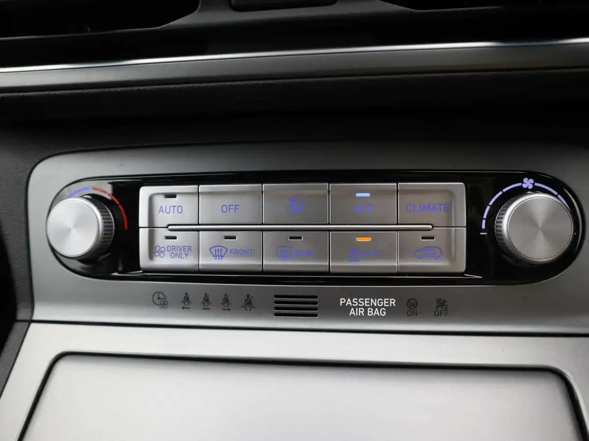 2022-hyundai-kona-e-premium-204ps-64kwh-7kw-obc-big-36