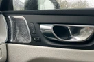 2024-volvo-xc60-20-t8-ultra-dark-small-47