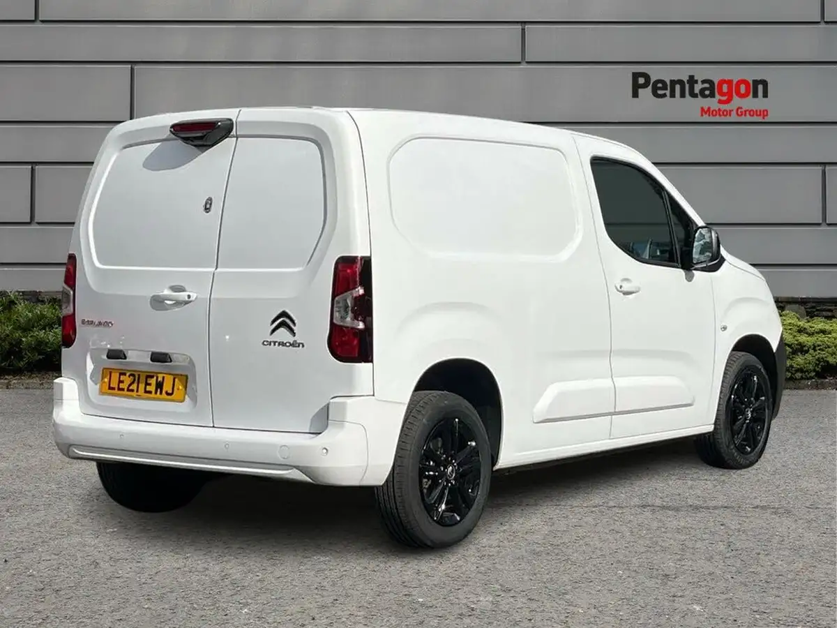 2021-citroen-berlingo-15bluehdi-1000-driver-100pseu6dt-e-ss-big-4