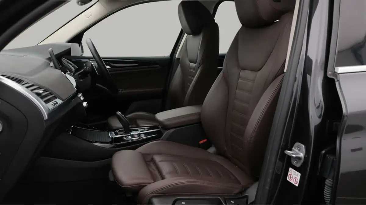 2021-bmw-x3-20-xdrive-30e-xline-big-14